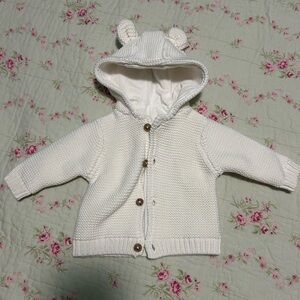 M&S ivory knit sweater size 0-3 months